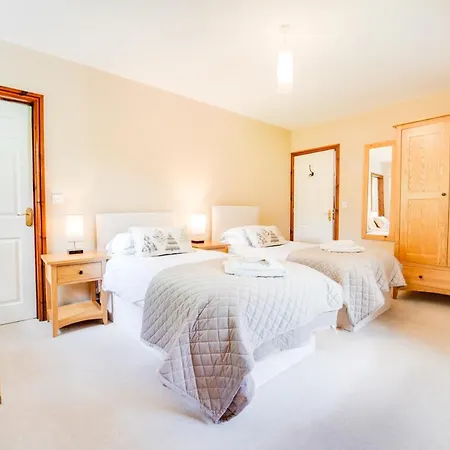 Briarwood House *